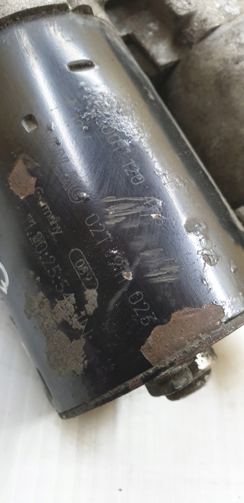 Стартер vw golf v 1,4 02t911023 Зі Шроту