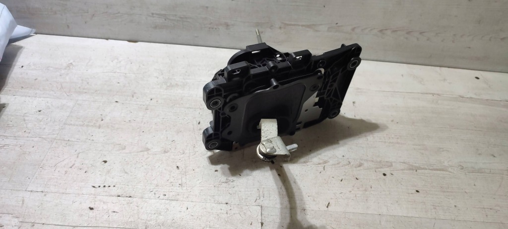 фото №2, Lexus rc 2019 домкрат переключения передач