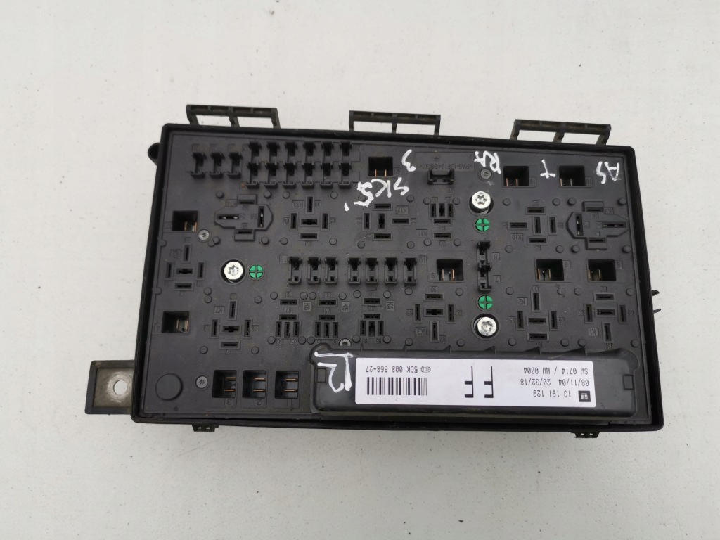Купити Коробка запобіжників bsi 13191129ff opel astra 3 h