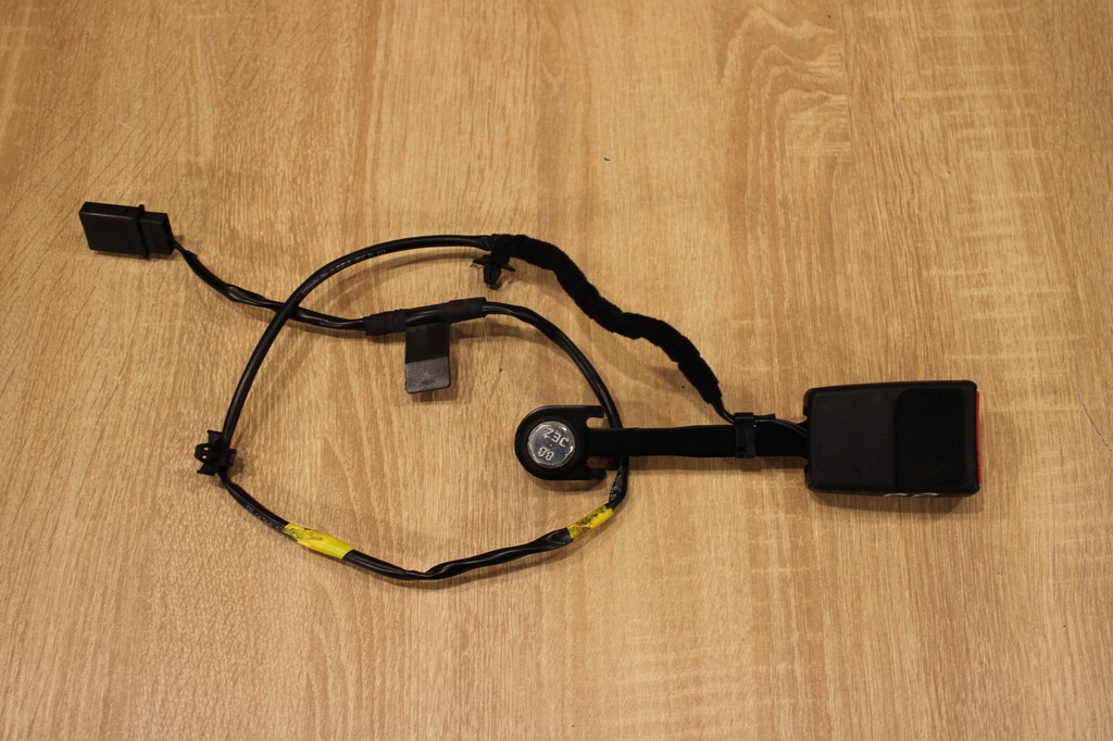 фото №1, Клипса поперечина правый перед alfa romeo giulietta