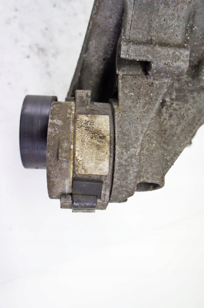 Sy302 ford mondeo mk5 2.0d кронштейн основание генератора ds7q-80611-ah в Украине