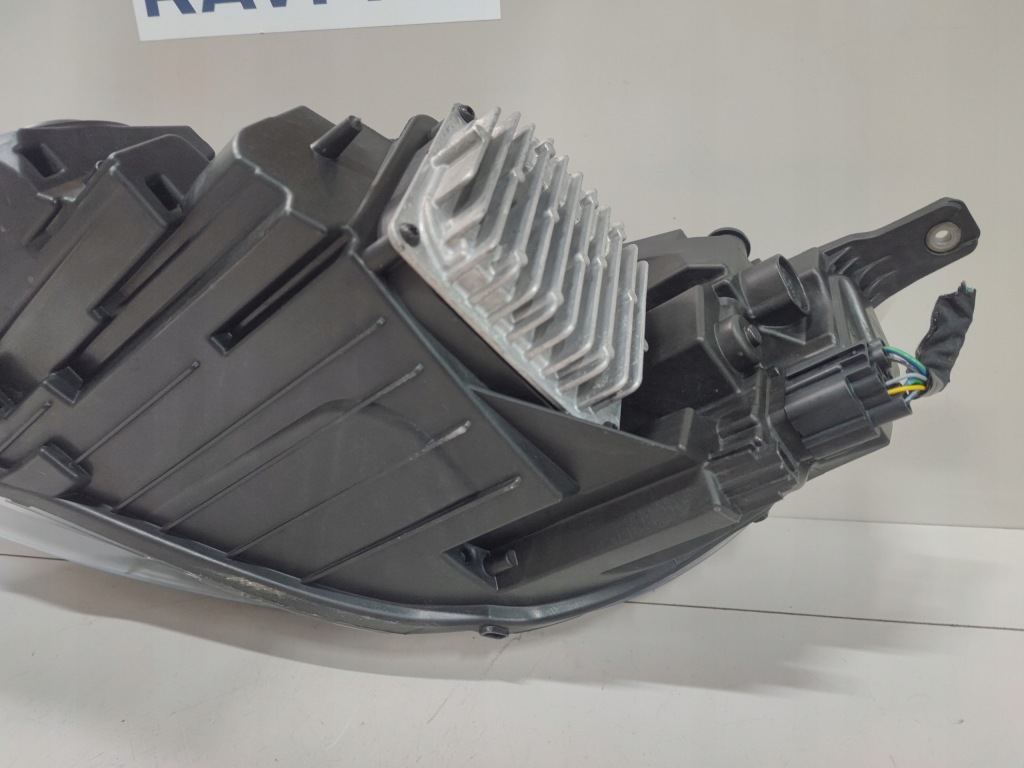 Фара передня правий правий перед full led volvo v40 2 рестайлінг  32228484 Оригінал