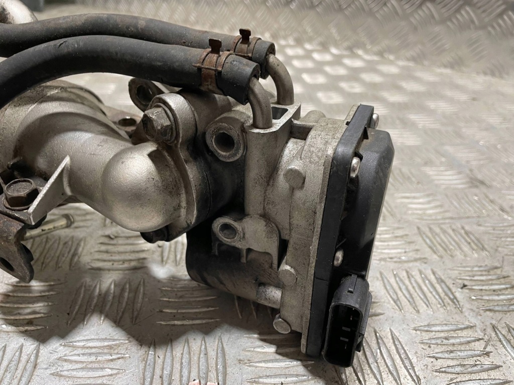 Радіатор вихлопних газів клапан egr renault mascott 3.0 dci 14735ma70a в Україні