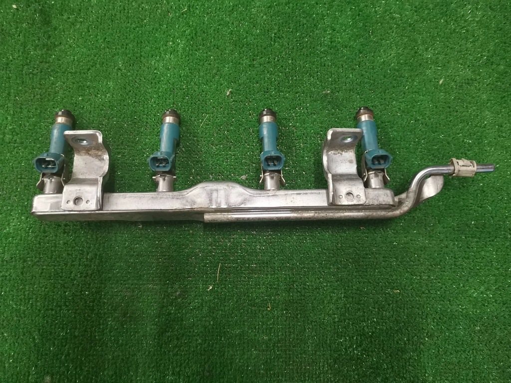 фото №1, Молдинг упорскування mazda 3 297500-0460