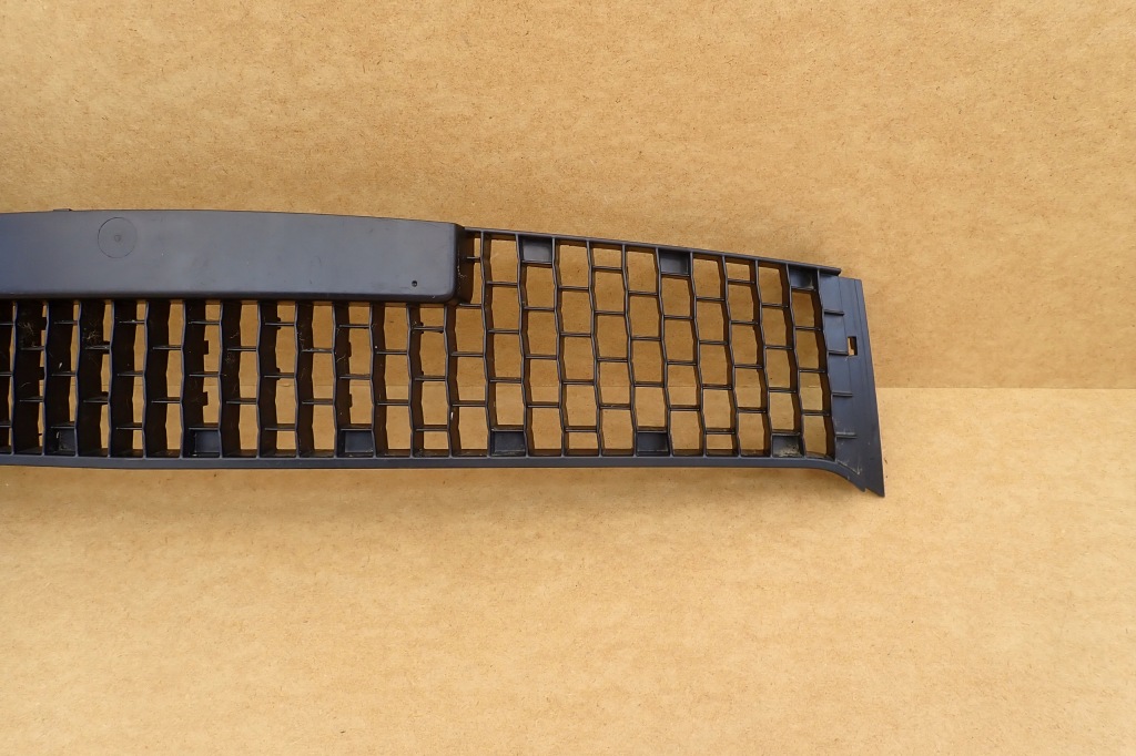 фото №8, Lancia ypsilon 11-16 rok решётка бампера перед средняя 735486083