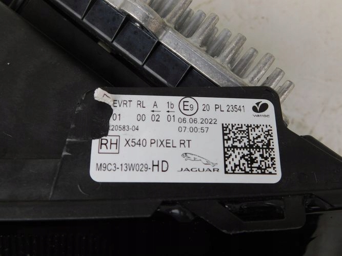 Купити Jaguar x540 e-pace full led фара правий