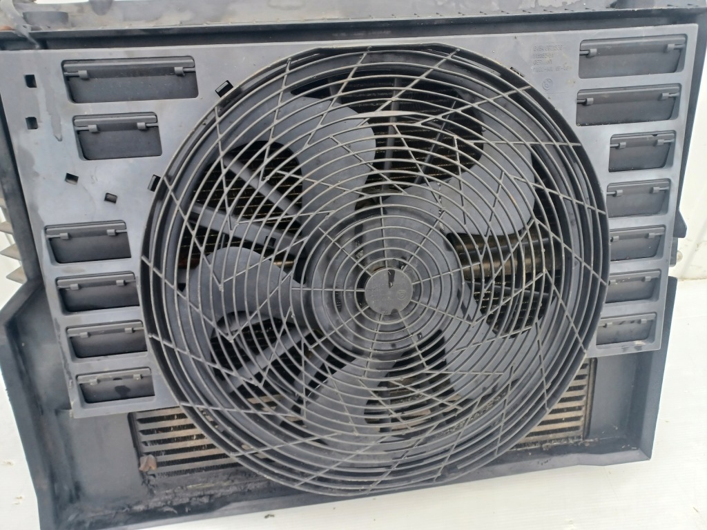 Bmw 7 e65 3.0d радіатор води комплект вентилятор 6921380 7795383 Київ