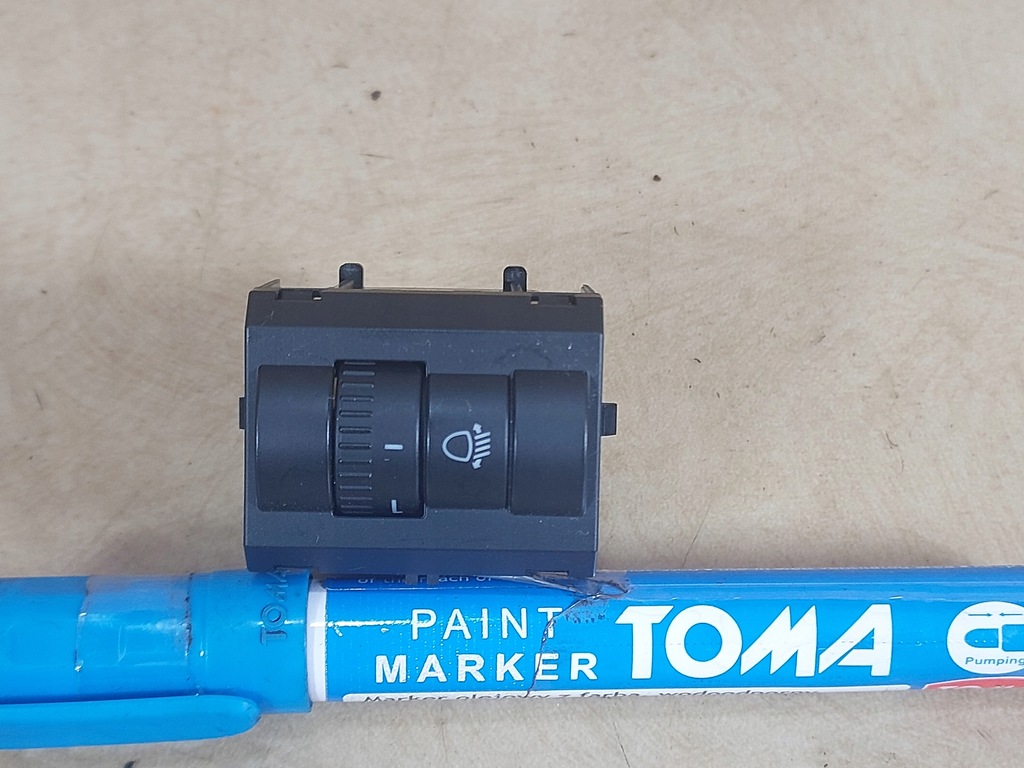 фото №1, Fabia ii переключатель регулировки света 5j0941333a