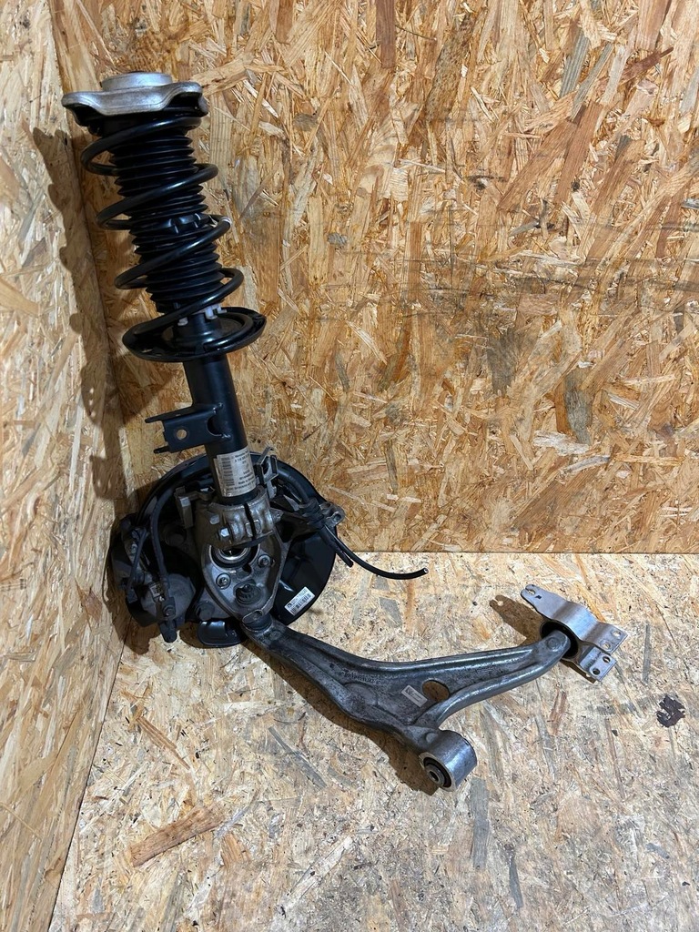 фото №8, Комплектная поворотный кулак правая + амортизатор + рычаг mercedes cla w118 20km