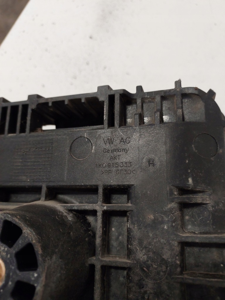 фото №5, Основание аккумулятор vw seat skoda audi 1k0915333h