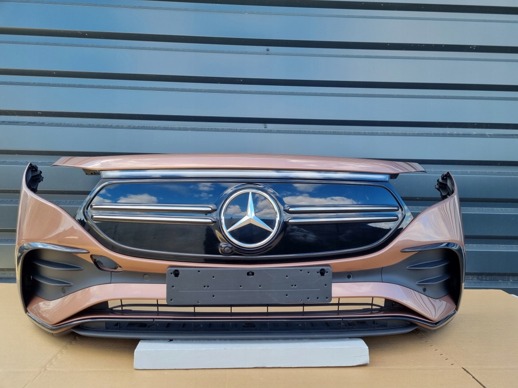 фото №1, Mercedes eqa amg 2021- бампер перед оригінал f032