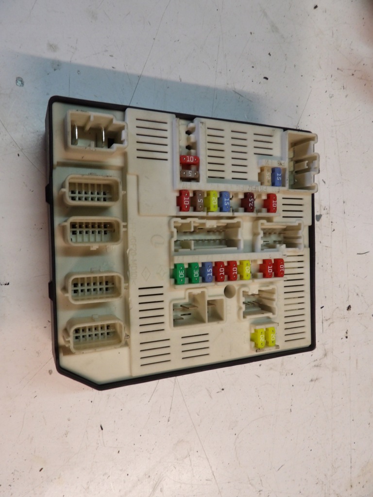 фото №2, Модуль блок керування 284b68744r renault