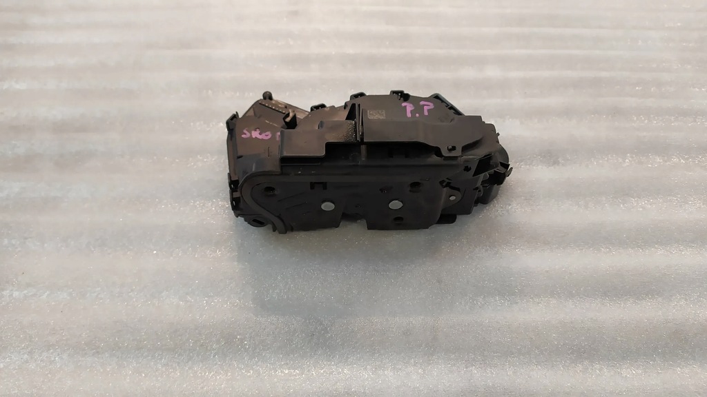 фото №7, Замок двері перед передній правий skoda kamiq