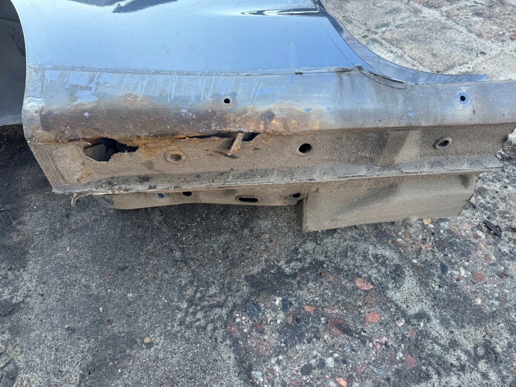 фото №2, Fiesta mk7 крила правий задній 3d чверть