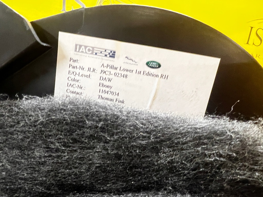 Накладка молдинг порог правая  перед jaguar e-pace x540 с Разборки