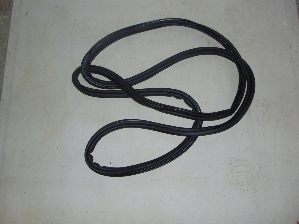 фото №1, Vw arteon прокладка багажника 3g8827705