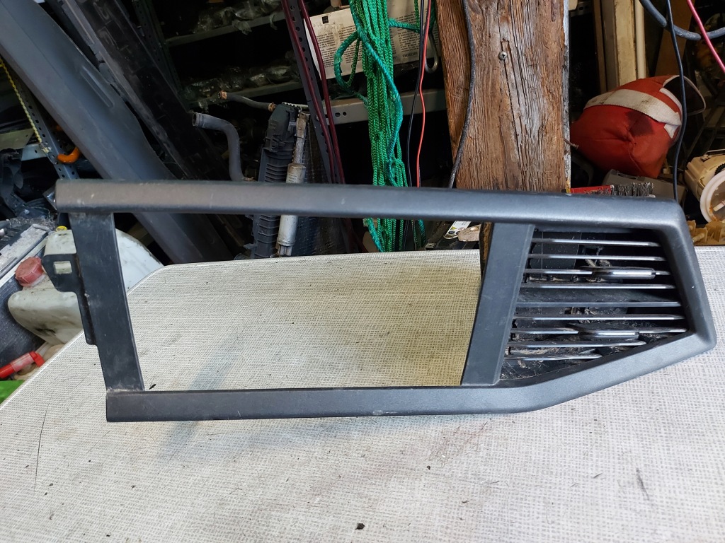 фото №1, Vw transporter t6.1 решётка рамка навигации 7l1857038f