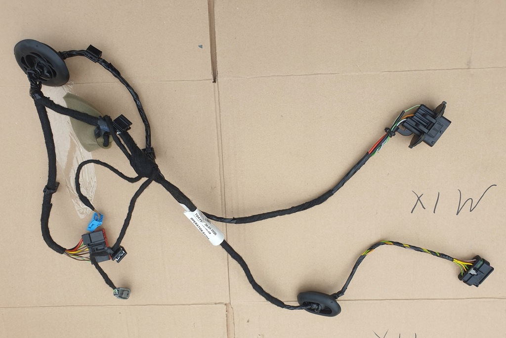 фото №1, Жгут электропроводка дверь правый задняя volvo xc40 оригинальный номер