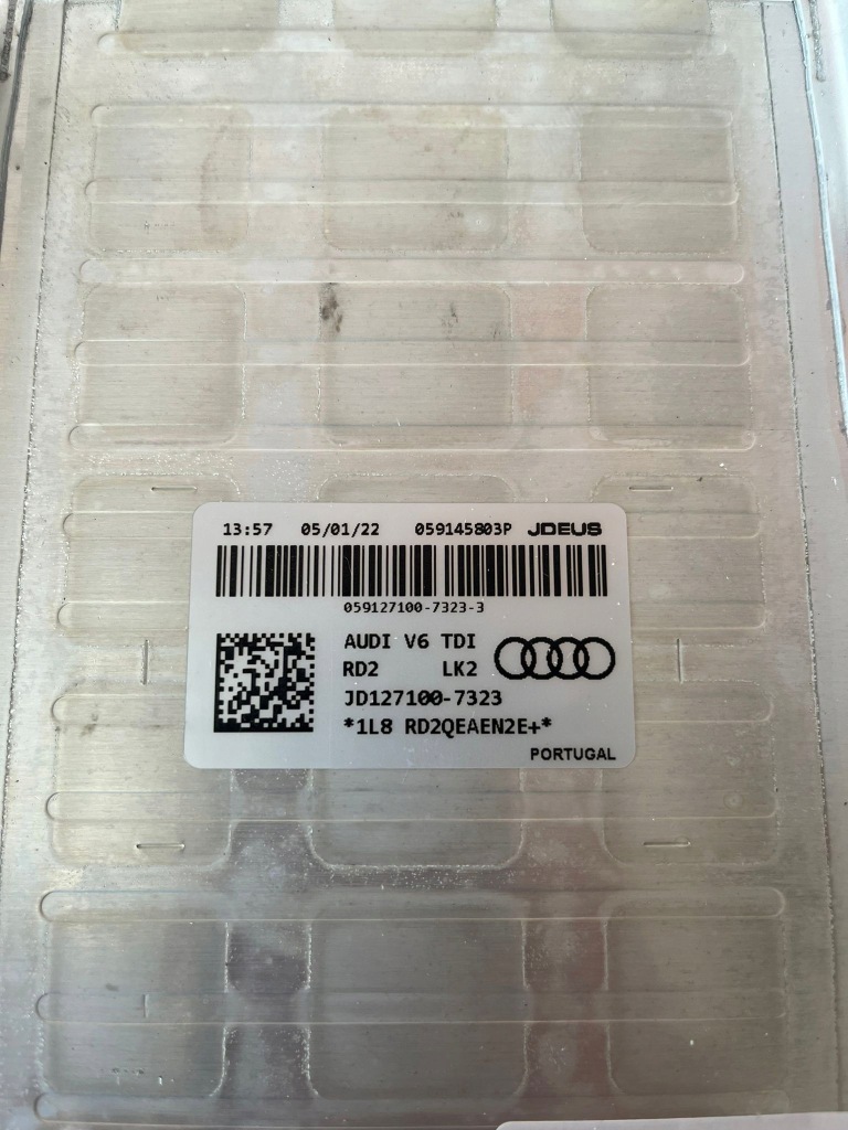 Радіатор інтеркулер audi 059145803p Оригінал