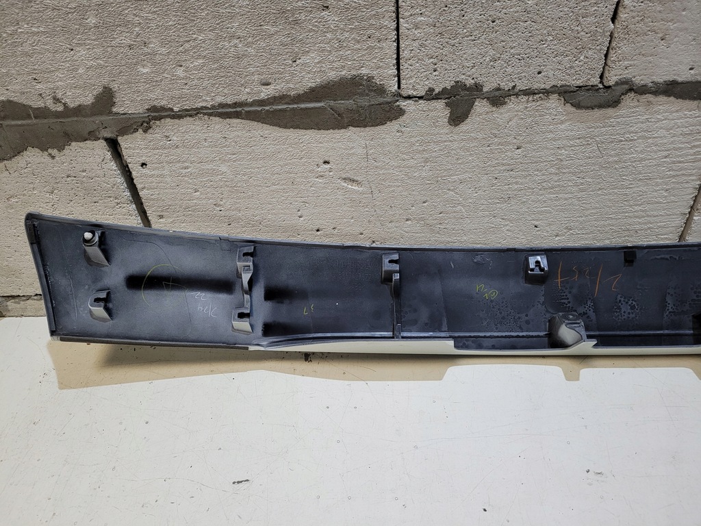 фото №8, Накладка кришки задня eclipse cross 17+