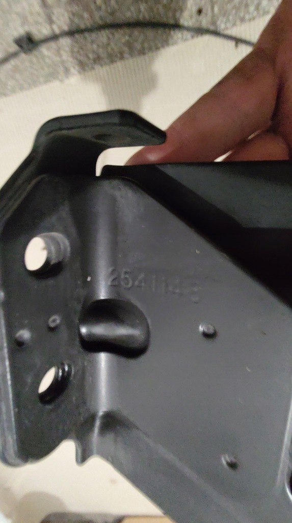 фото №2, Комплект замки капот решётка радиатора scania s r ngs 2541147