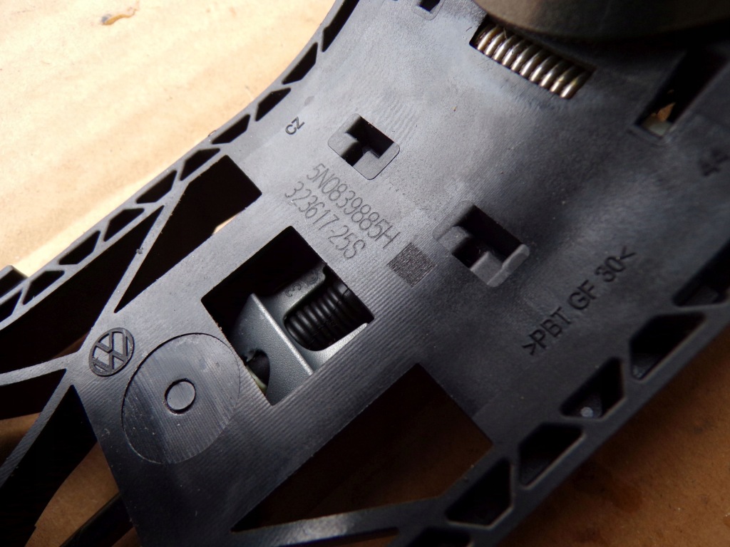 фото №2, Ручка дверь правый перед 5n0839885h vw t-roc