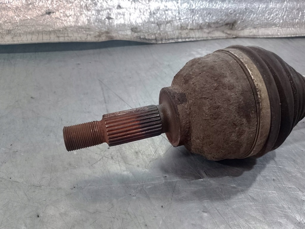 Приводной вал правая перед renault trafic 8200169163 93850890 2.5 dci Цена