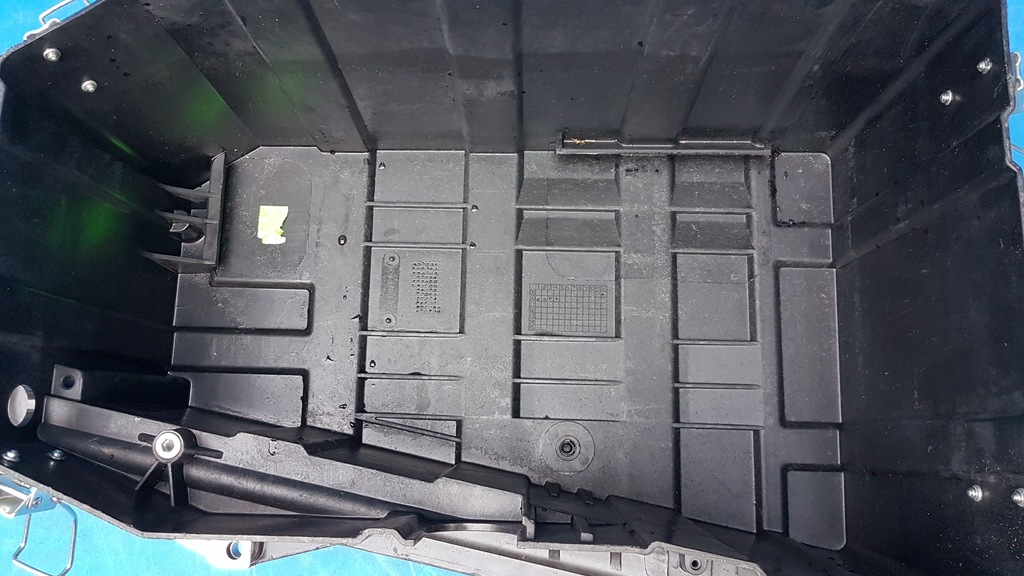 фото №6, Корпус захист багажник піддон акумулятор porsche cayenne ii 4.8 7p5