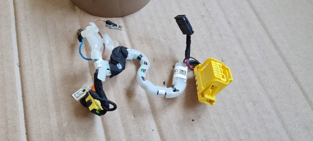 S3 8y a3 рестайлінг  джгут електропроводка подушки безпеки подушка безпеки мультифункція 82a971589a Ціна