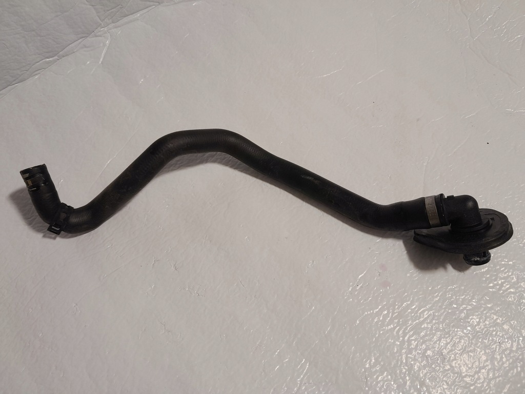 фото №1, Audi a4 b9 lift шланг труба wody 8w1819350b