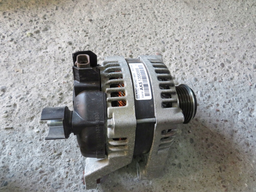 Купить Генератор 13585666