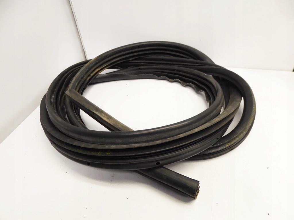 фото №1, Almera tino 5d прокладка дверь перед левая