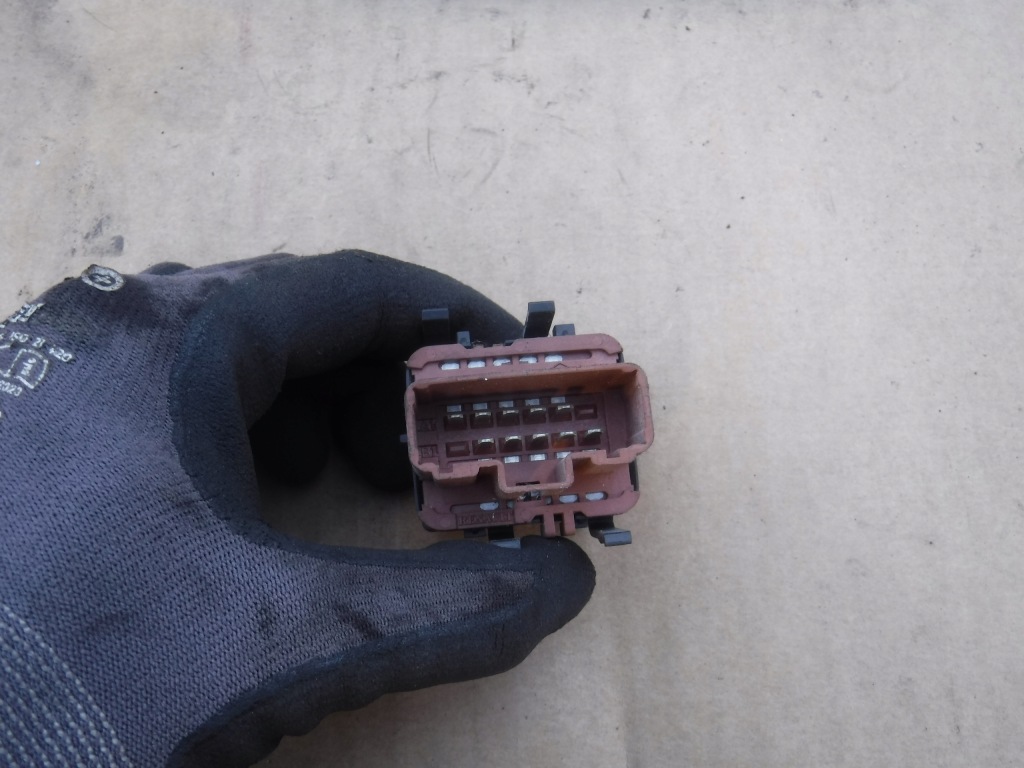 фото №2, Перемикач скло лівий перед renault scenic ii 015085d