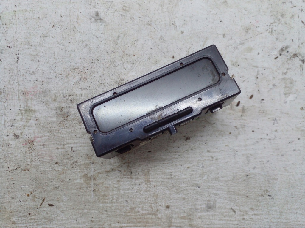 фото №1, Дисплей екран renault scenic i p8200028364a