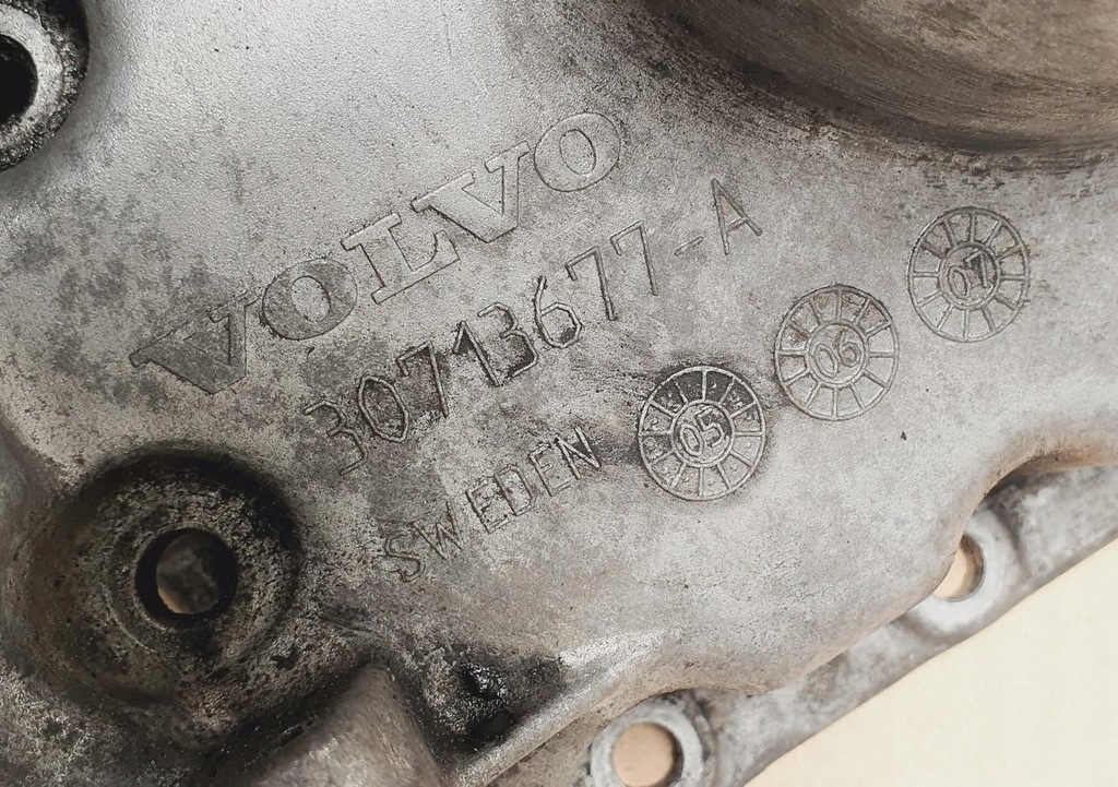 фото №7, Поддон масляная volvo v70 ii 2.4 d 30713677