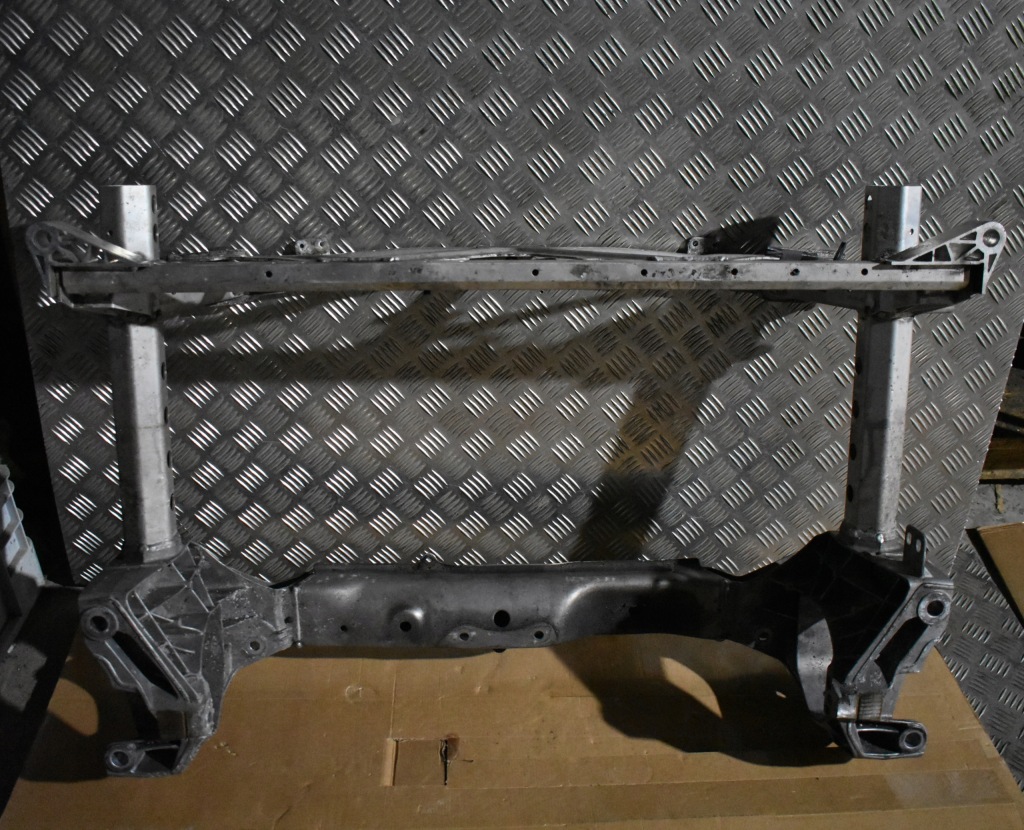 фото №7, Idealny підрамник перед передній porsche panamera 971 1