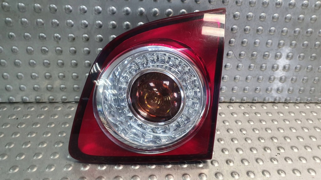 фото №1, Лампа задняя правая w крышка vw golf v plus 5m0945094s 04-