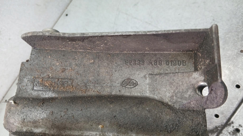 Кронштейн генератора ford ka 1 1.3b 96-08r e2333a890190b Недорого