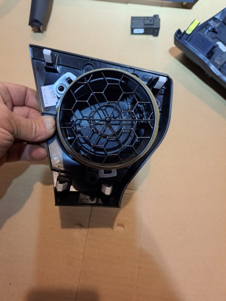 фото №3, Решітка обдув ліва toyota auris ii 2014 rok