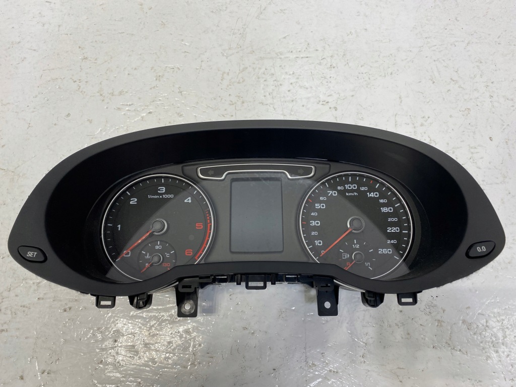 фото №1, Audi q3 q5 счетчик приборы 8u0920930c