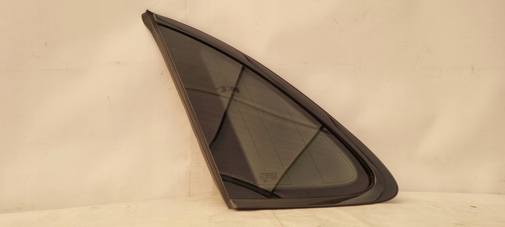 фото №1, Porsche macan стекло кузовная задняя левая