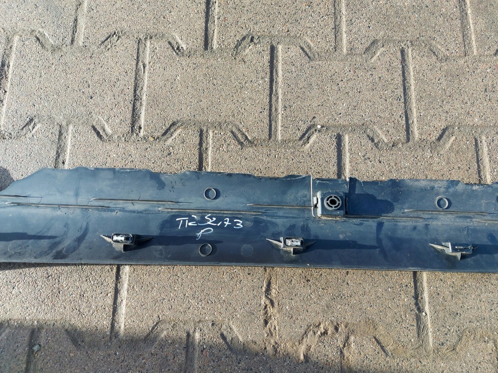 фото №7, Tesla model 3 порог молдинг накладка порог правая сторона 1089829-00-d