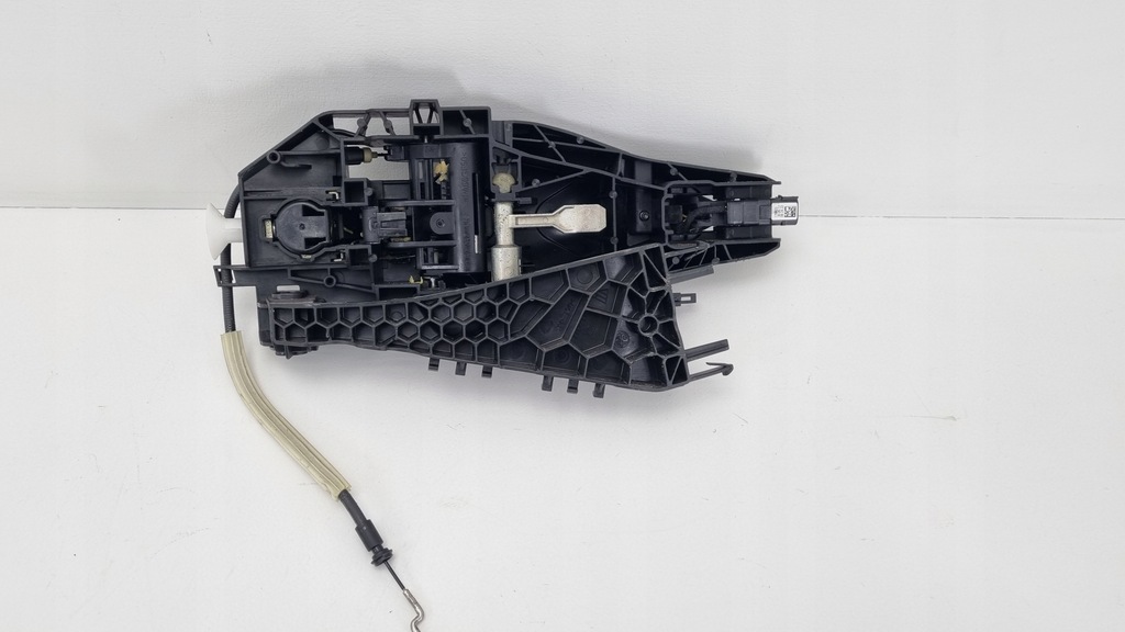 фото №2, Alfa romeo stelvio ручка дверь левый задняя наружная