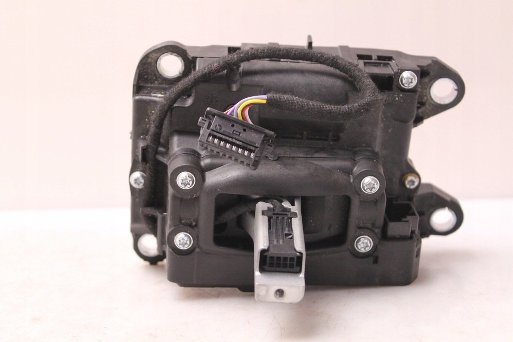 фото №1, Audi r8 ii 4s 16r- 5.2 fsi выборщик передач домкрат