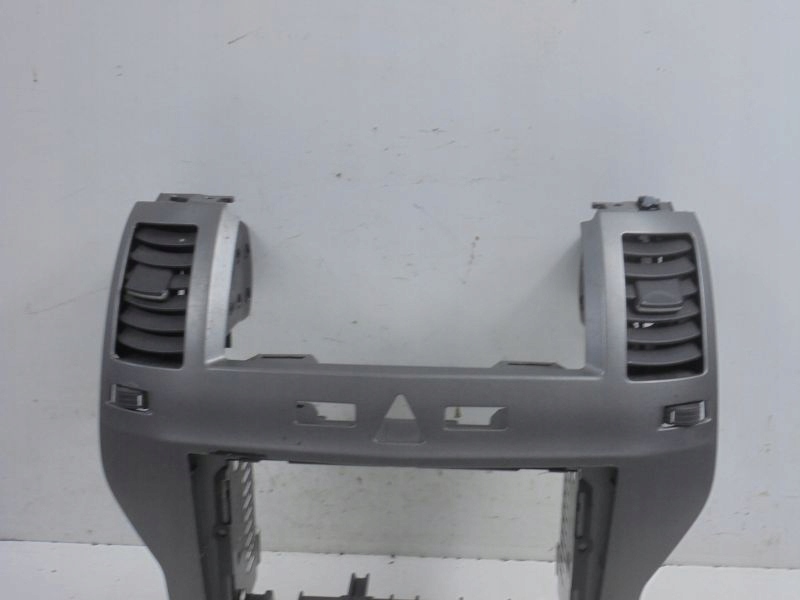 фото №6, Opel zafira b консоль средняя рамка радио 13162556 331985437