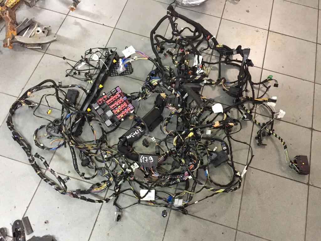 фото №1, Ford tourneo courier 2014- електропроводка джгут салону