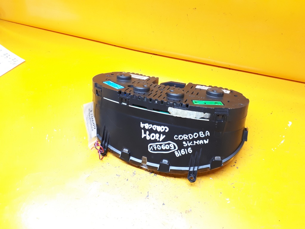 фото №8, Seat оригинальный номер w06k092085oc