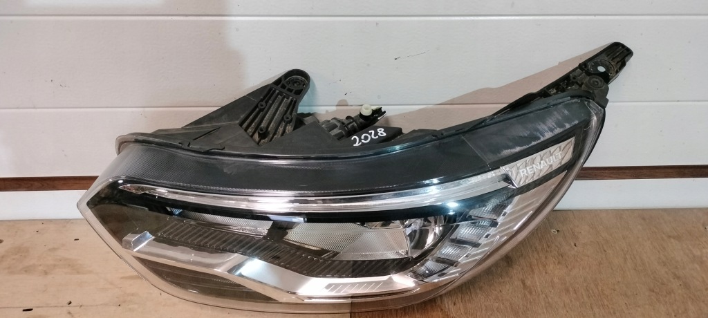 Лампа ліва передня лівий перед renault express звичайна + led 260600331r Ціна