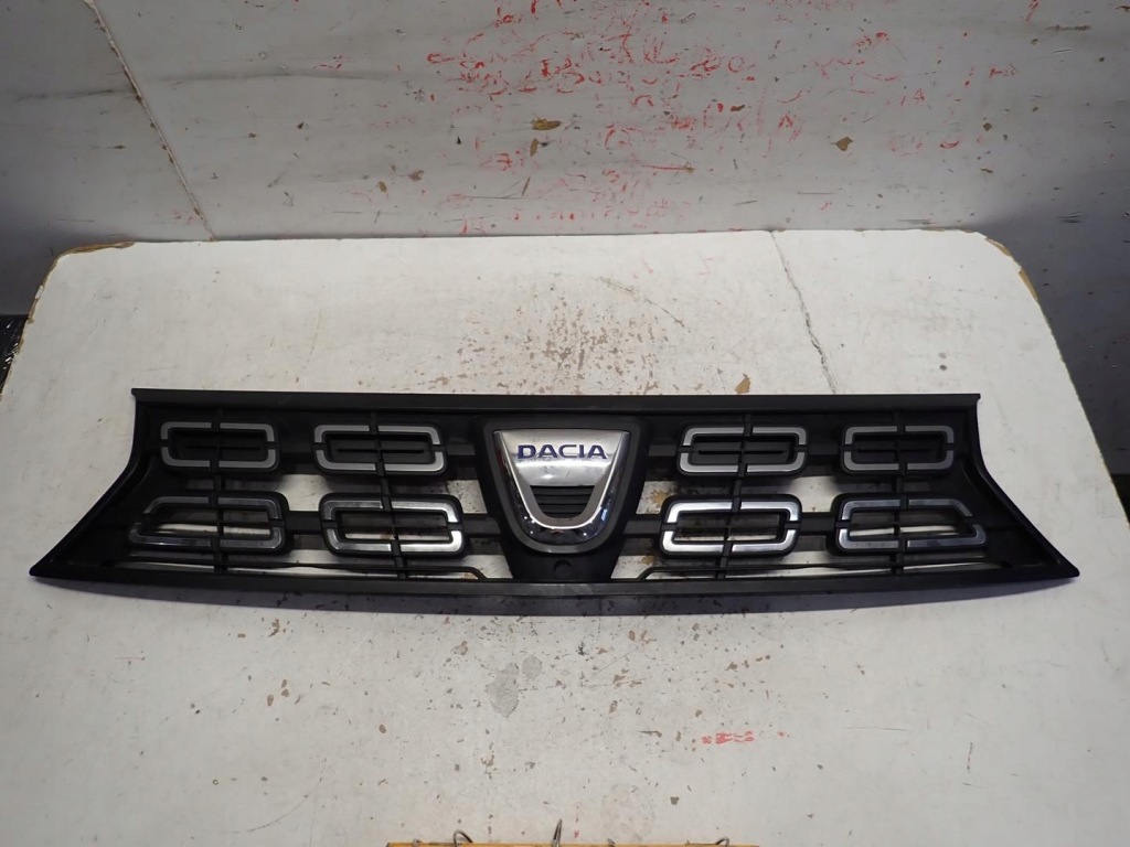 фото №1, Решётка радиатора dacia duster ii 2017- 623105634