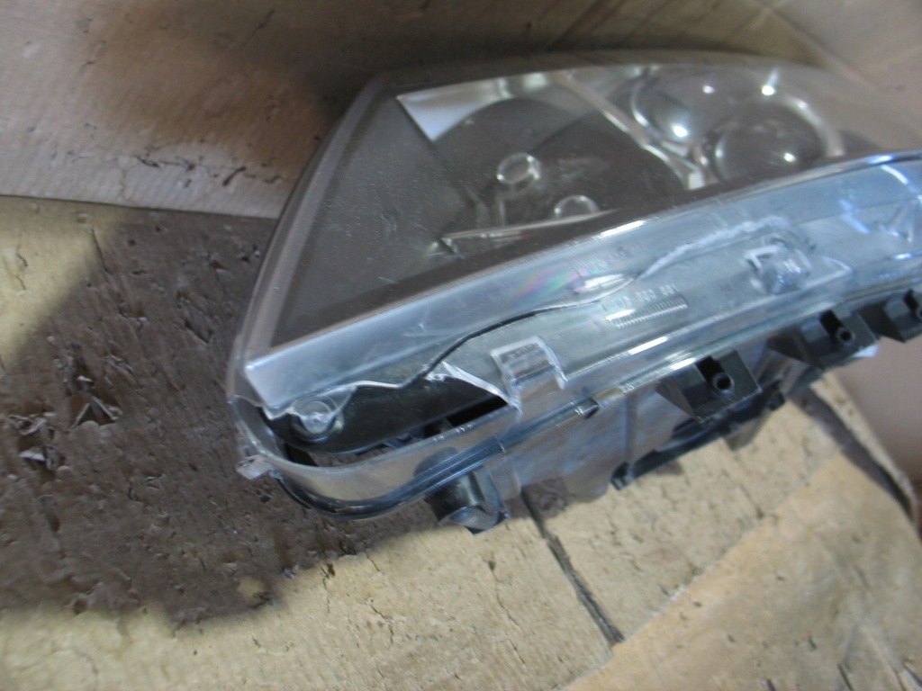 фото №15, Лампа перед ксенон seat alhambra 2 ii 10r- 7n 7n5 7n5941751 europa